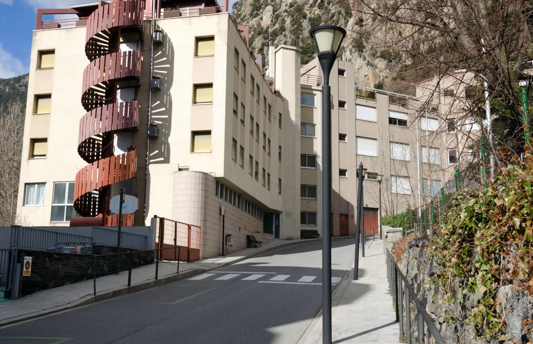 L’edifici Solà d’Enclar podria albergar el centre de reeducació intensiva de menors. 