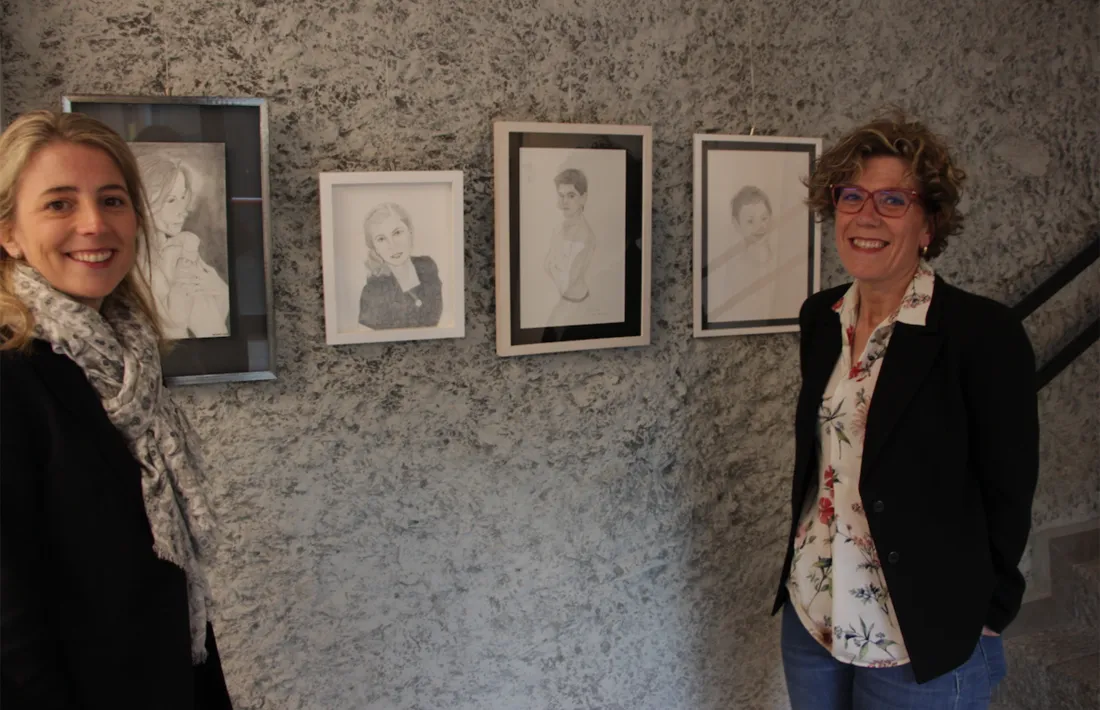 Les artistes Maria Bacardi i Montse Rubio.