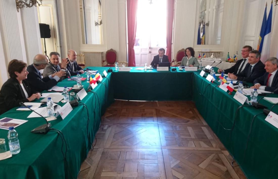 Un moment de la reunió que va tenir lloc ahir a Tolosa.