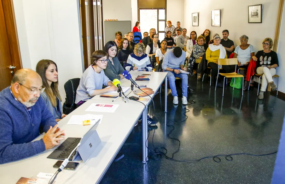 La celebració del Dia mundial de la fibromiàlgia va tenir lloc a la seu de la Federació Andorra d’Associacions de Discapacitats.