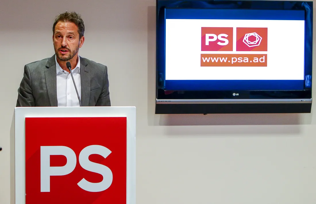 El candidat a cap de Govern del PS i president de la formació, Pere López, en la compareixença d’ahir a la seu del partit.