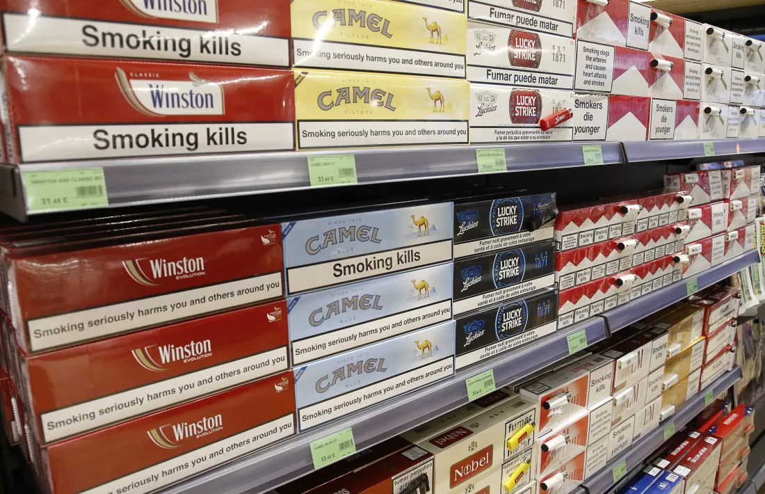 La comisió estarà formada per dos membres designats pel Govern, un pels fabricants de tabac i un altre per la Cambra.