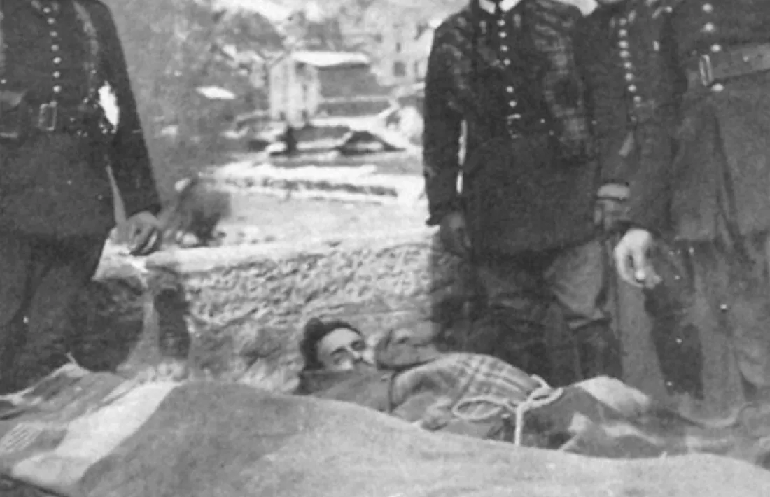 Sant Julià de Lòria, 1938: gendarmes francesos atenen refugiats espanyols.