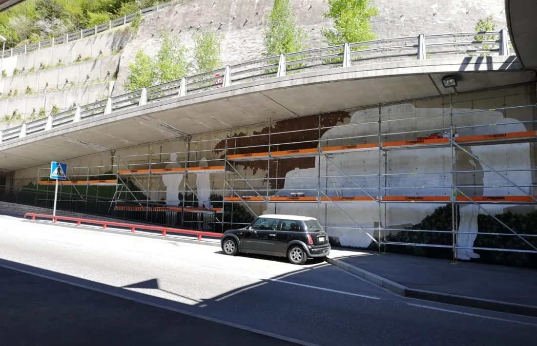 Bosque va començar la setmana passada a treballar just on ho va deixar al desembre: a la parada d’autobús direcció Encamp.