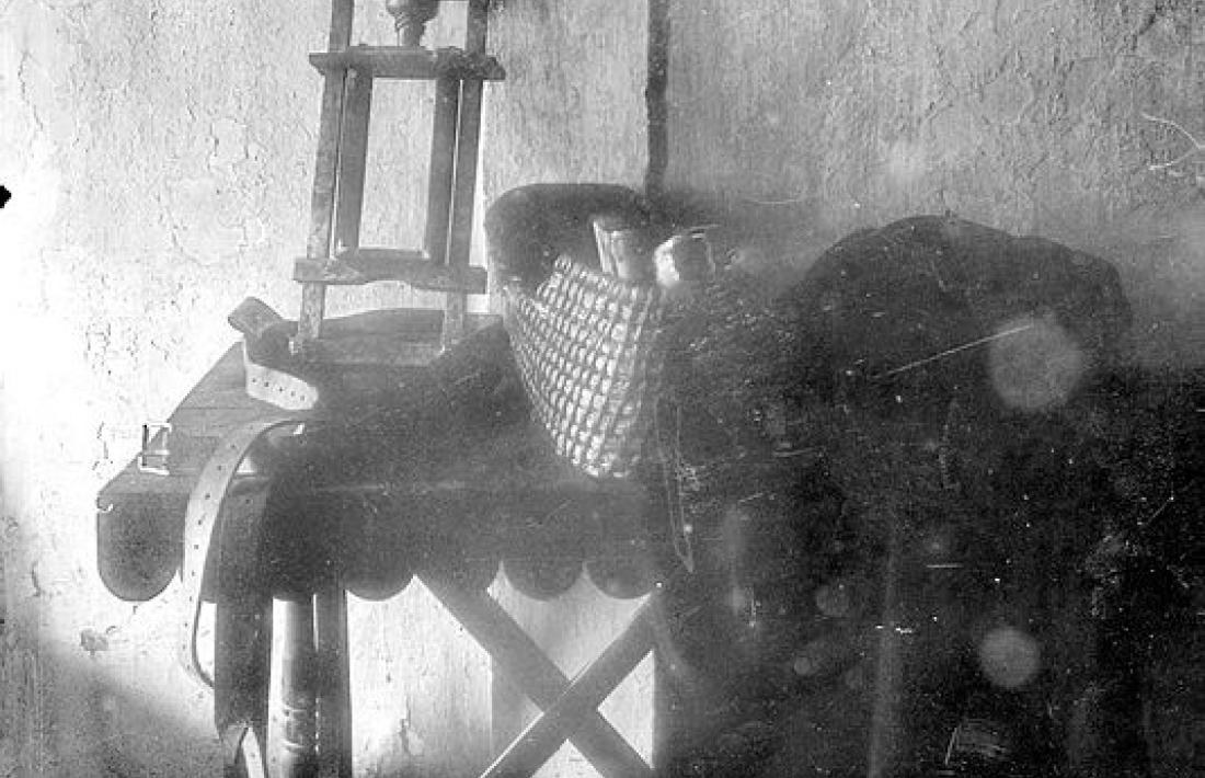 El garrot vil, tal com el va fotografiar Builles cap al 1911. Al bon Wenceslao el va impressionar considerablement.