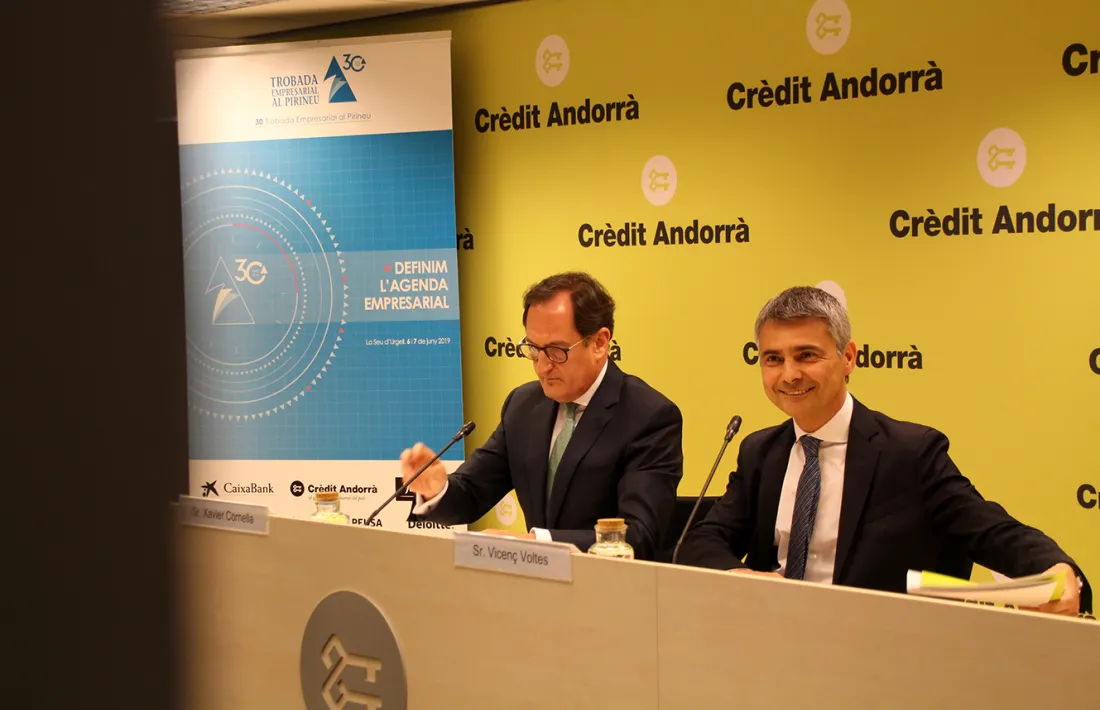 El director general de Crèdit Andorrà, Xavier Cornella, i el president de la Trobada Empresarial, Vicenç Voltes, van presentar el certamen.