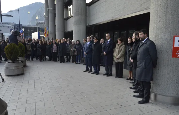 p._09_dreta_silenci_tati