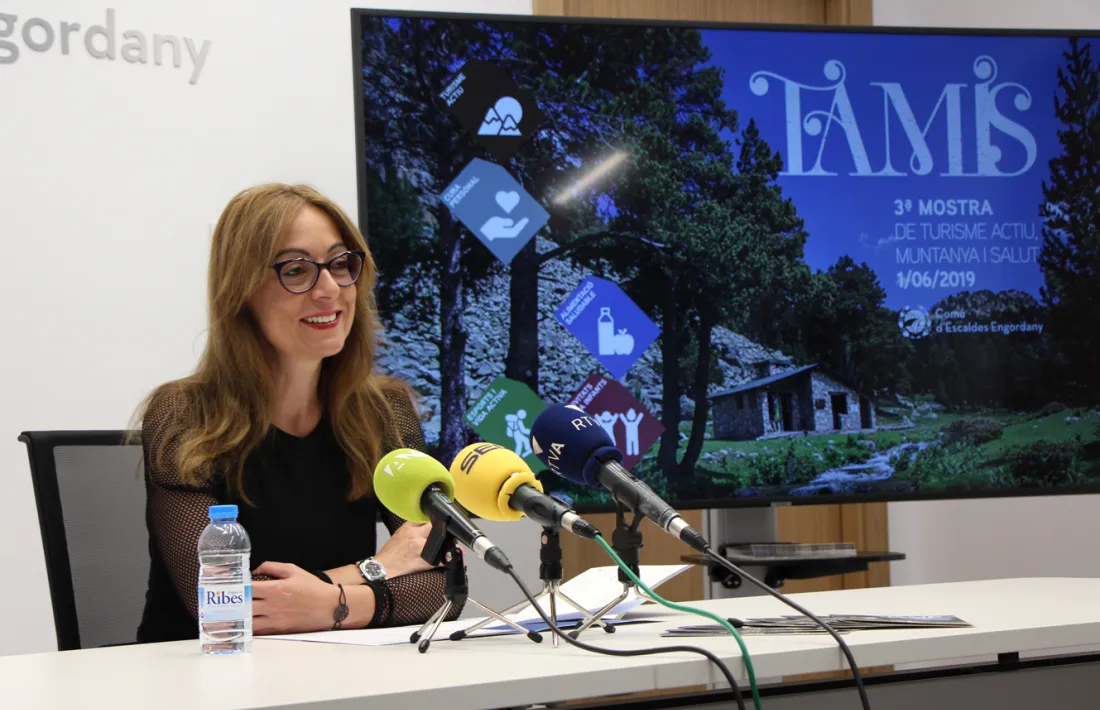 La consellera de Gent Gran i d'Infància i de Promoció Econòmica i Vivand, Sandra Tomàs, durant la roda de premsa de presentació de la tercera edició del Tamis.