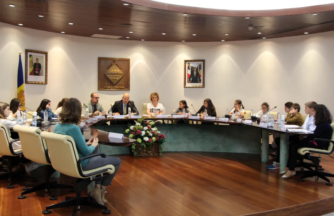Els infants volen que s'acabi la pudor d'alcohol a les escoles del Pas de la CasaSessió del Consell d'infants d'Encamp amb la participació de les escoles de la parròquia.
