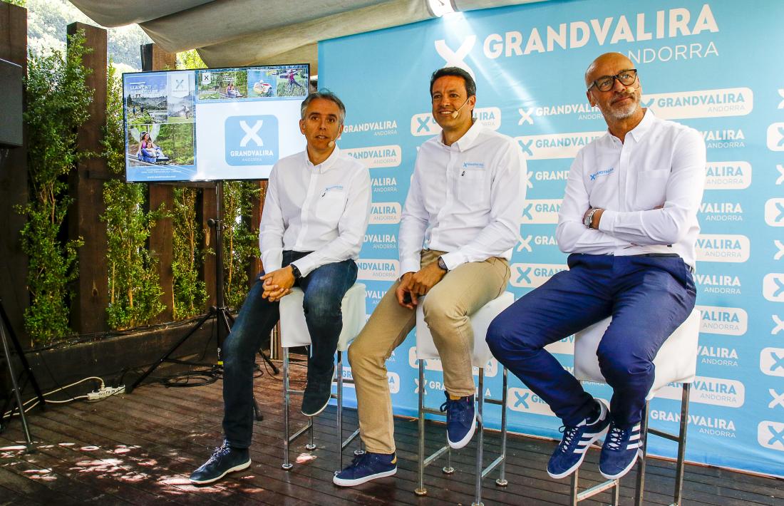 David Hidalgo (Ensisa), Alfonso Torreño (Nevasa) i Xavier Salinas (Saetde) van presentar ahir la temporada d’estiu.