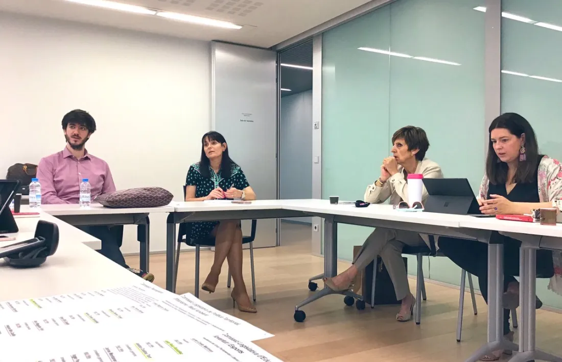 Els consellers generals demòcrates durant la reunió d’ahir.