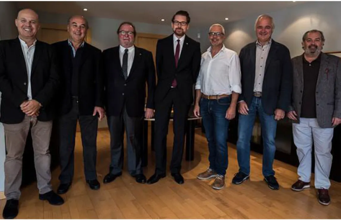 La formalització de l'acord entre Jocs i Novomatic.