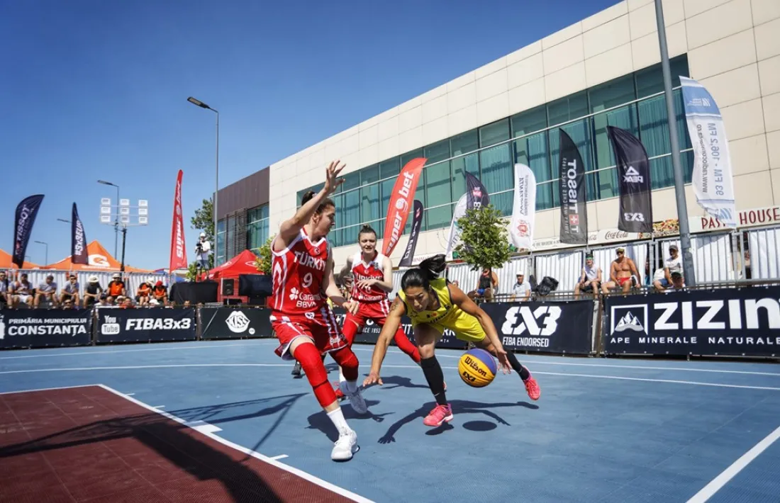  Ple de derrotes a Constanza