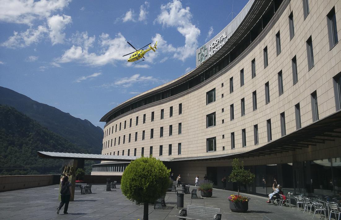 El decret preveu dues línies d’accés per als helicòpters al centre hospitalari.