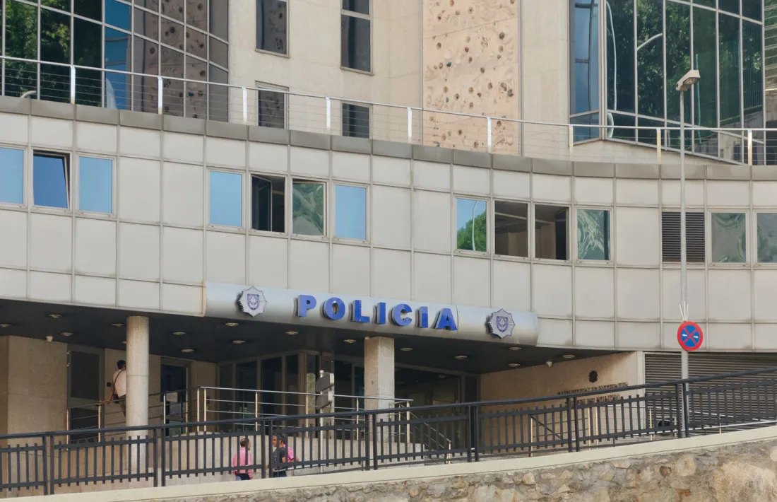 Edifici administratiu de la Policia.