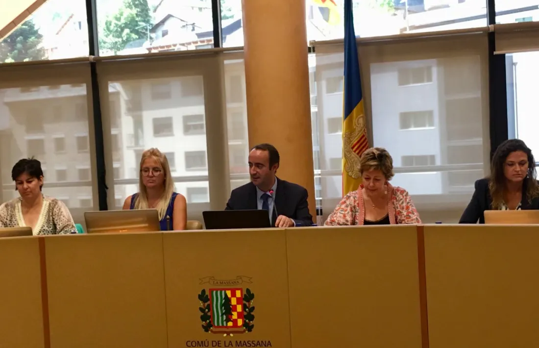 Els cònsols i consellers del Comú de la Massana, ahir en la sessió del consell. 