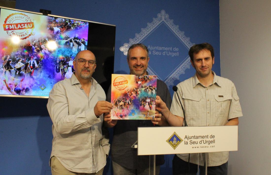 Andreu Campillo, Jordi Fàbrega i Carlos Guàrdia en la presentació del programa de la festa major de la Seu d’Urgell.
