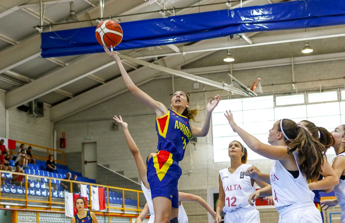 L’U18 femenina buscarà demà un lloc per a la final