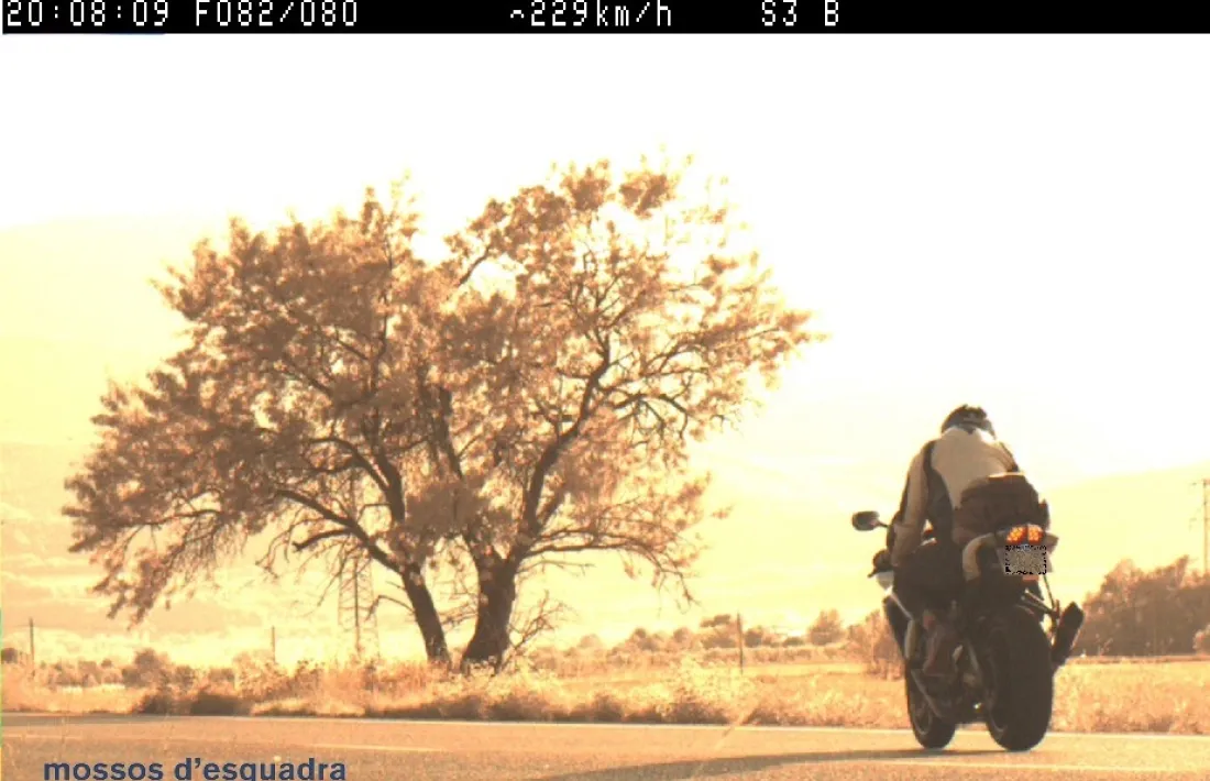 Detall de la moto que va circular a 229 km/h