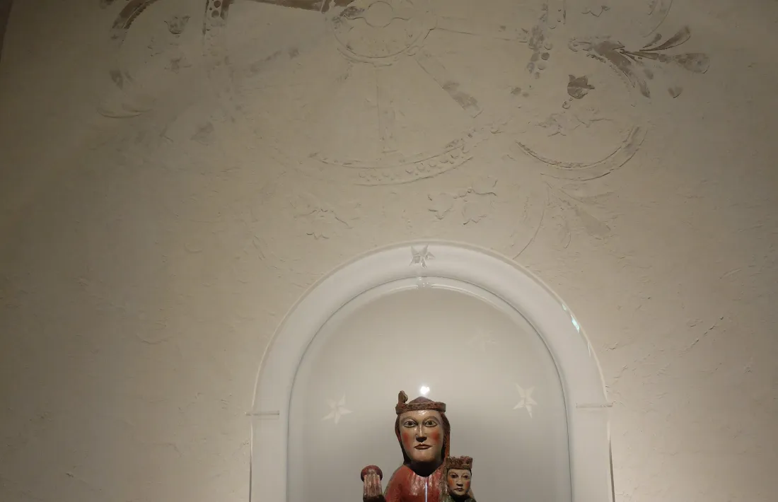 Així ha quedat la restauració i col·locació de la Verge del Remei a Sant Climent de Pal.
