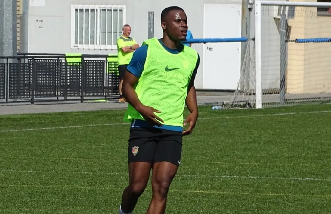 Aimery Pinga, a punt per jugar contra el Nàstic Tarragona