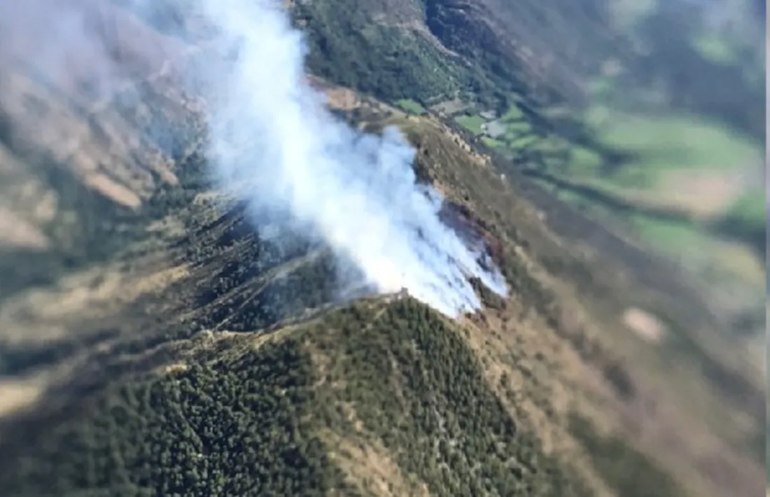 Estabilitzat l'incendi forestal d'alta muntanya entre Esterri i la Guingueta d'Àneu, que ha cremat entre 12 i 14 hectàrees