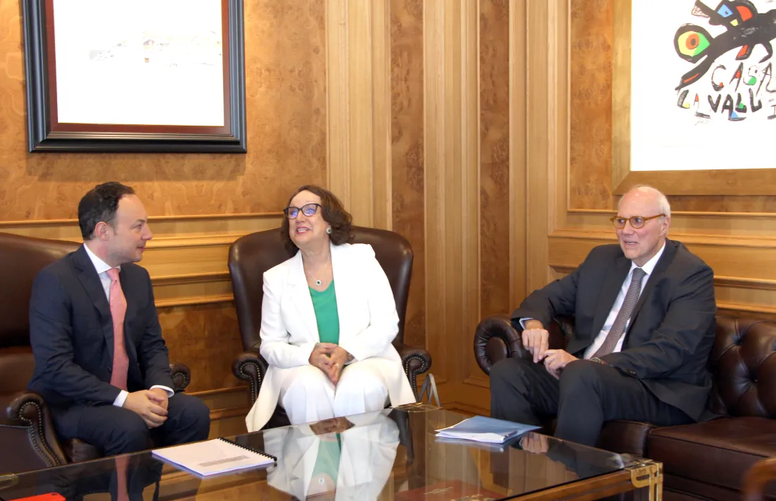 El cap de Govern, Xavier Espot, i la secretària general Iberoamericana, Rebeca Grynspan, en la trobada del juliol passat.