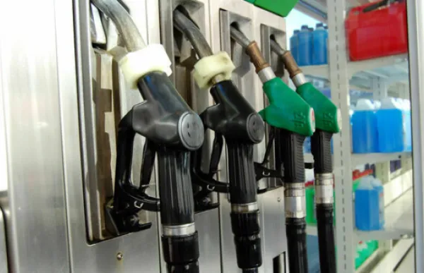 148208_sortidors-carburant-andorra-arxiu-ana_2283981782_64681519_651x366