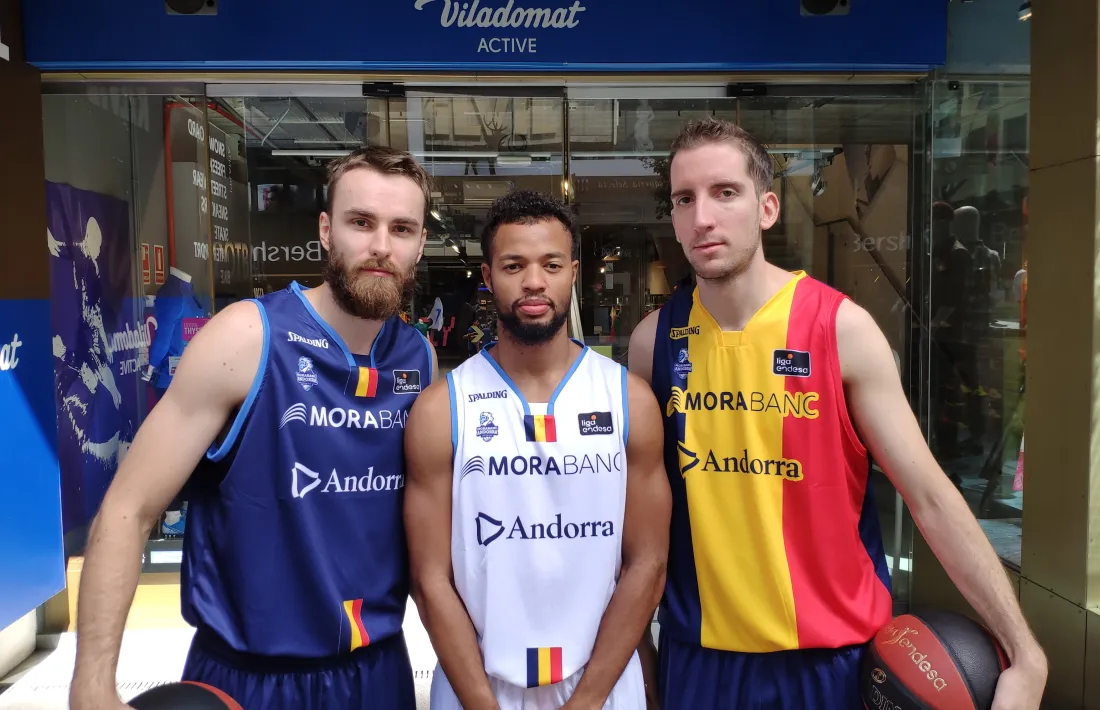 ‘Triple’ de capitans