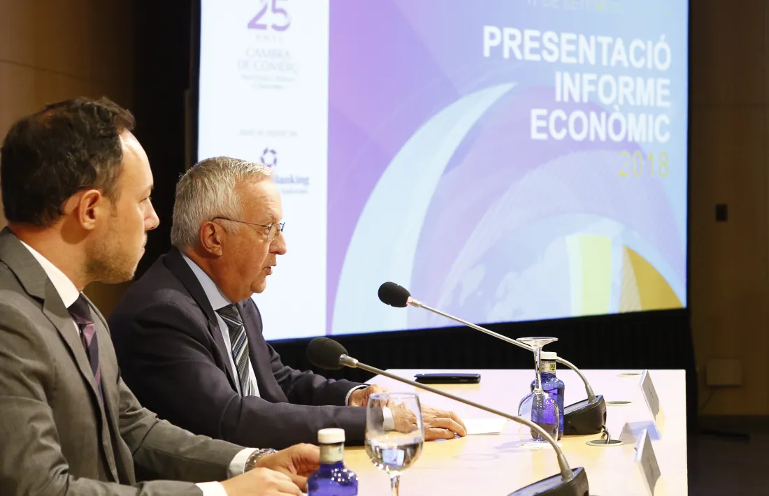 El president de la CCIS, Miquel Armengol, en presència del cap de Govern, Xavier Espot, va presentar ahir l’Informe econòmic 2018.