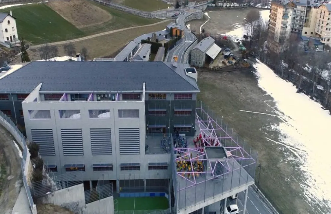 L’escola andorrana de segona ensenyança d’Encamp.