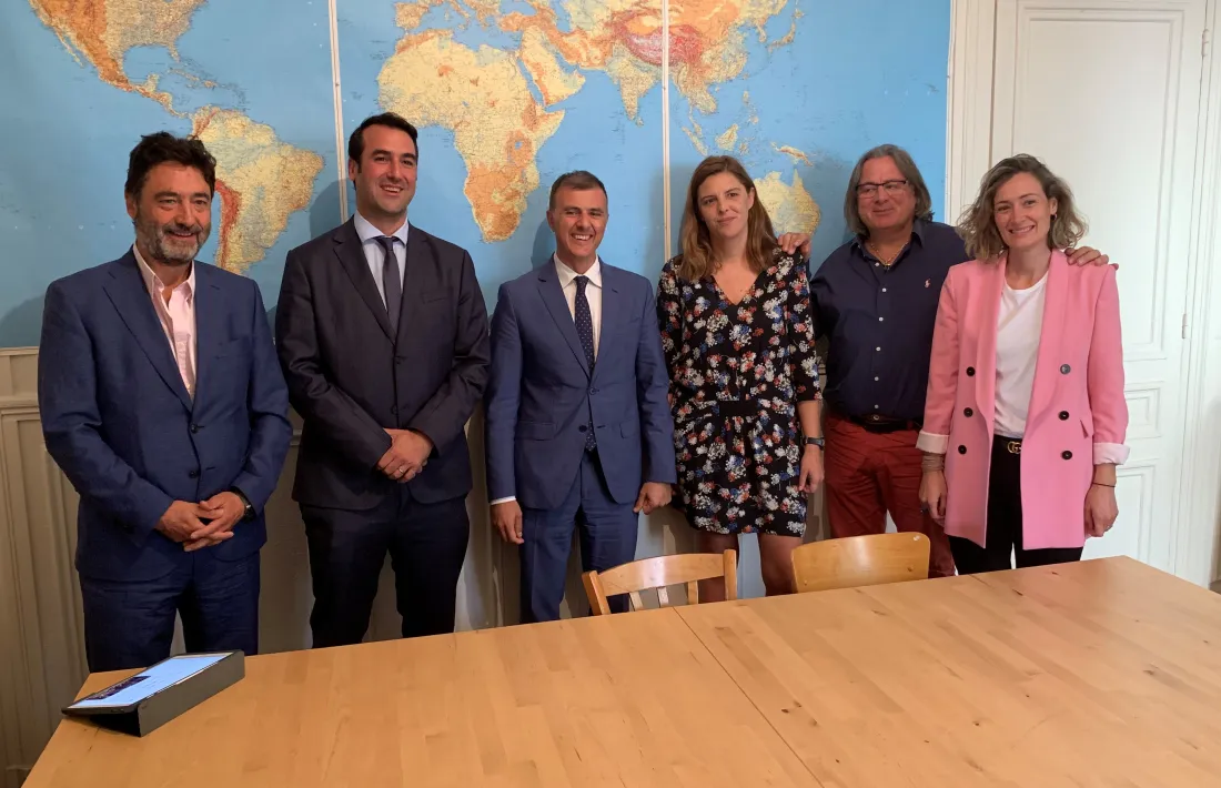 Els responsables de les tres parts de l'acord. 
