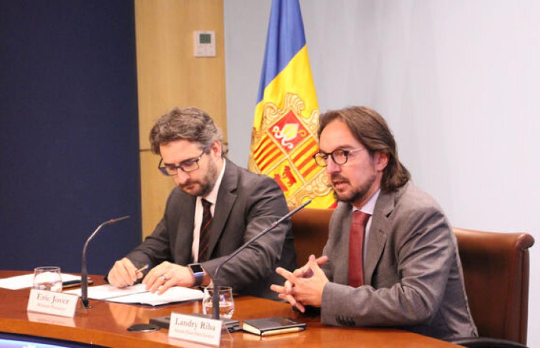 Jover i Ribar en la roda de premsa posterior al consell de ministres.
