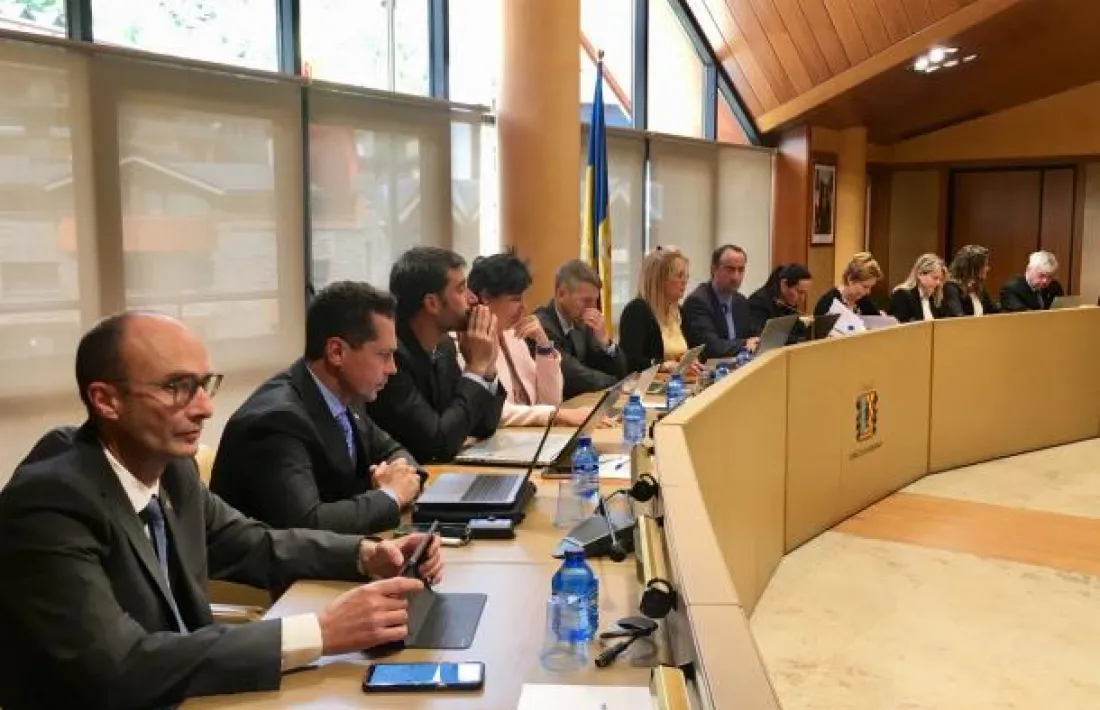 Una reunió anterior del consell del Comú.