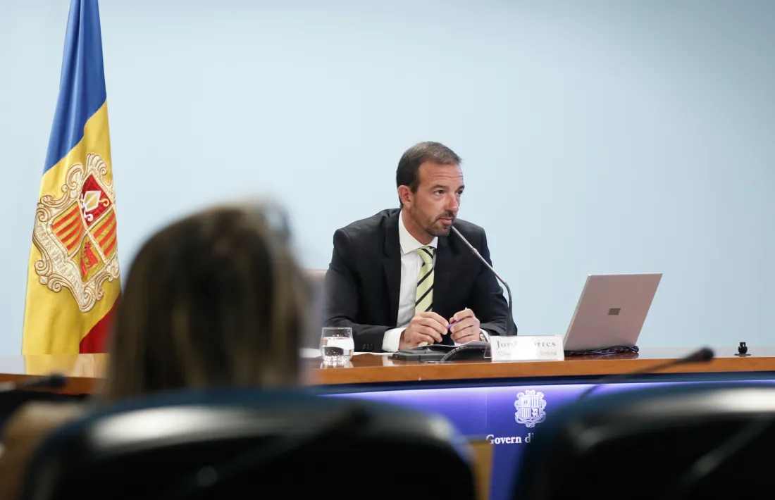 Jordi Torrres és el ministre d’Ordenament Territorial. 