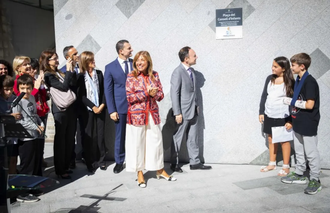 Un moment de la inauguració de la plaça.