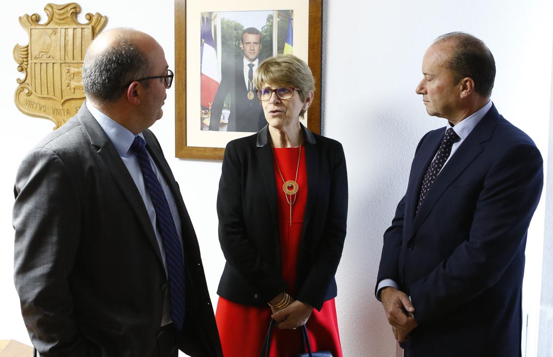 El ministre Rossell amb el fiscal general i la seva homòloga francesa.