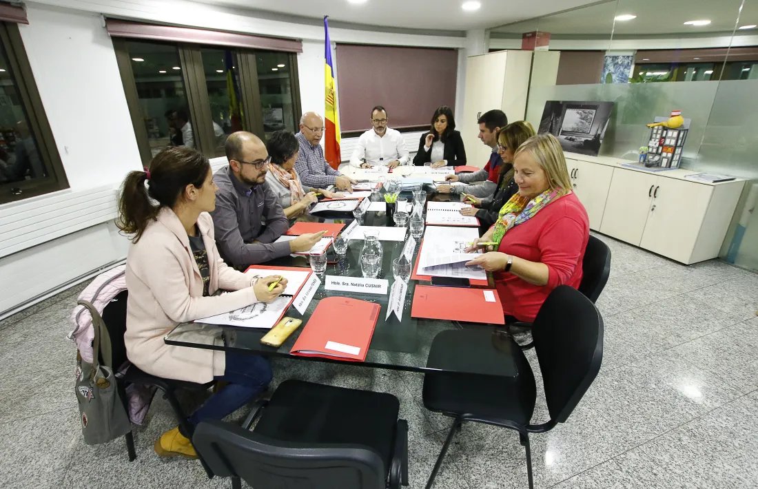 Un moment de la reunió de la taula de Joventut, ahir a la tarda.
