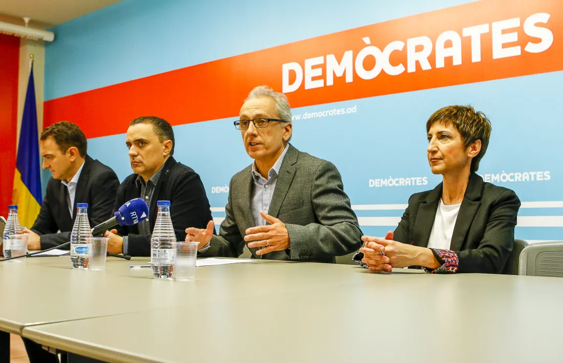 Miquel Casal, Marc Casal, Francesc Camp i Begoña Rubio en la presentació de la candidatura demòcrata de Canillo.
