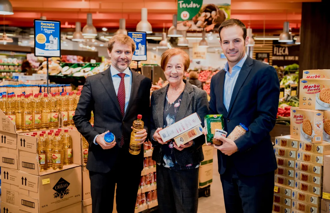 Lluís Alsina, director general de MoraBanc, Canòlich Baró, vicepresidenta Càritas Andorrana i Daniel Martínez, director de Màrqueting Centre Comercial Andorrà.