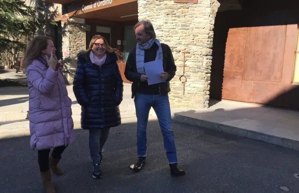 p._13_sandra_tudo_movem_ordino_central_esquerre