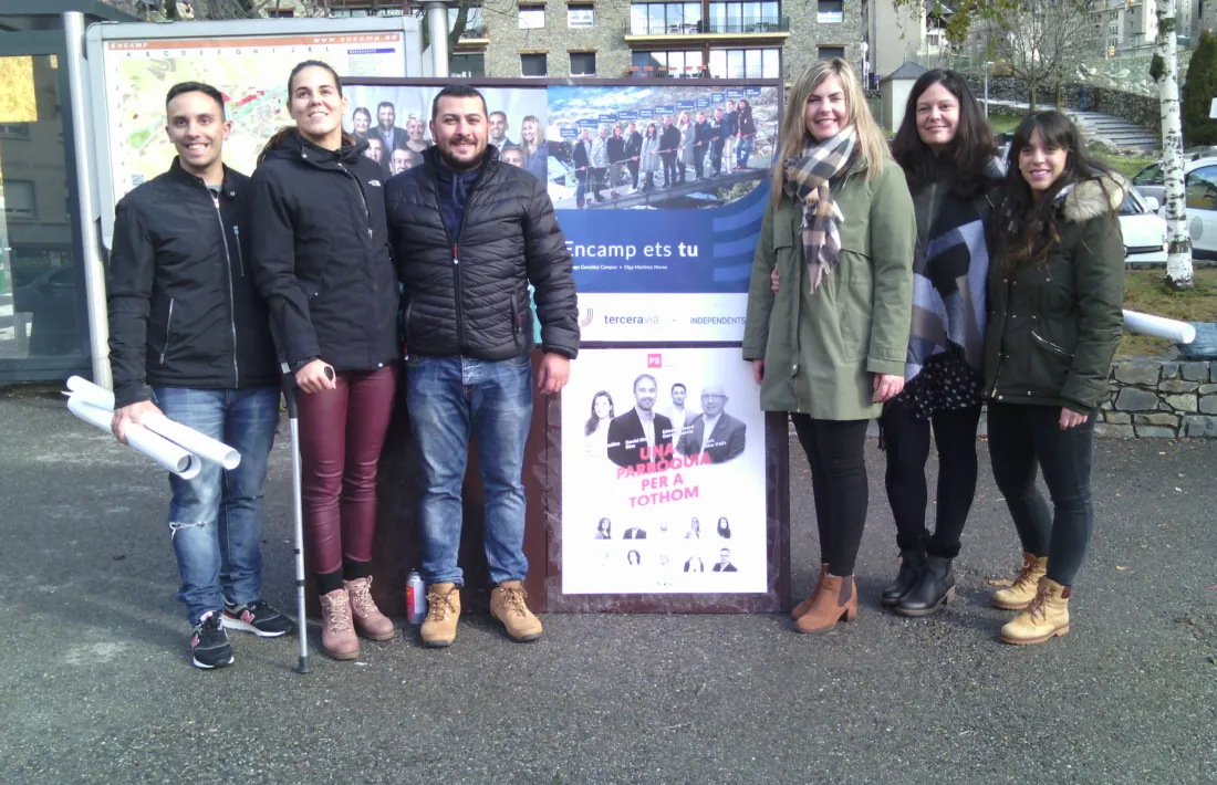 Terceravia + Independents d’Encamp el dia d’inici de la campanya.