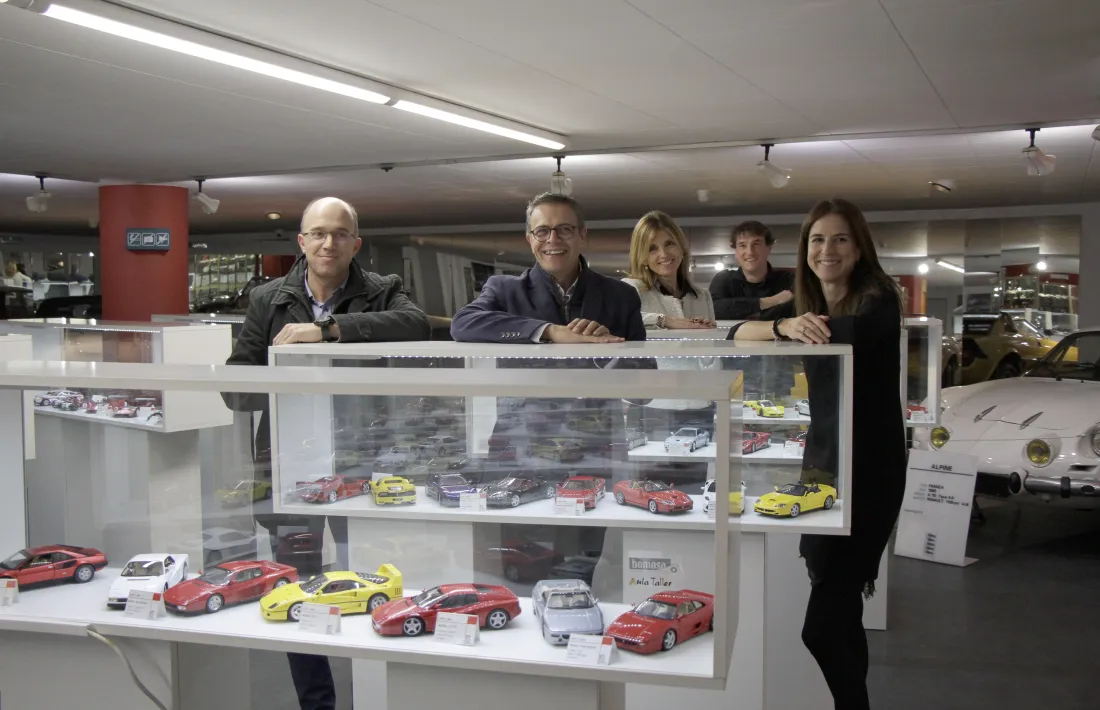 Un moment de la presentació de la col·lecció de Ferraris