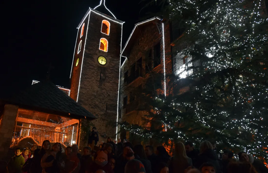 Les llums de Nadal ja il·luminen Ordino