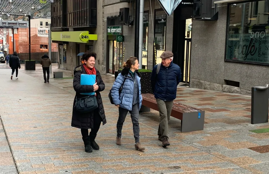 Els candidats del PS ahir a l'avinguda Carlemany.