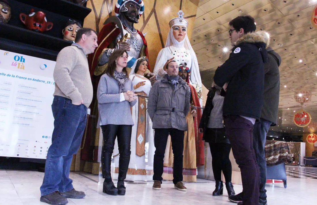 Majoral i Codina, a l’esquerra, es van reunir ahir amb les entitats culturals lauredianes.