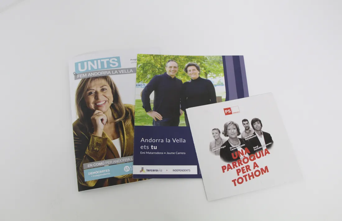 Els programes de les tres opcions que concorren a les eleccions comunals del 15 de desembre.