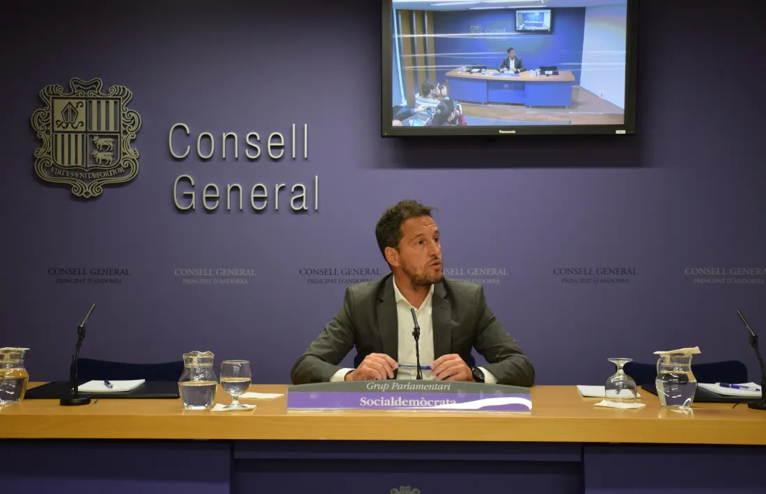 El president del grup socialdemòcrata, Pere López, a la compareixença d’ahir.