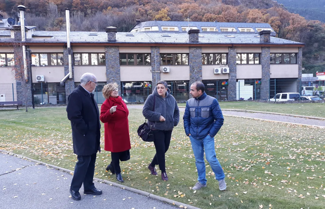 Els candidats del PS+I al parc Central d’Andorra la Vella, ahir.