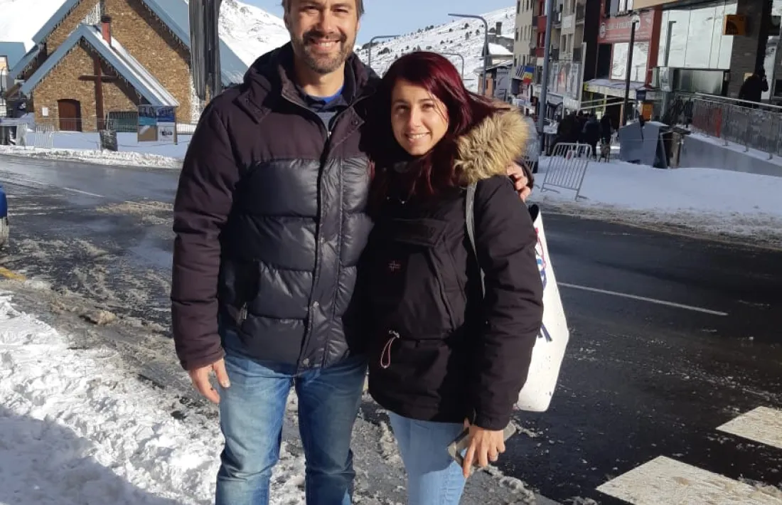 David Rios i la candidata número 9, Sonia Ferrera, ahir al Pas de la Casa.